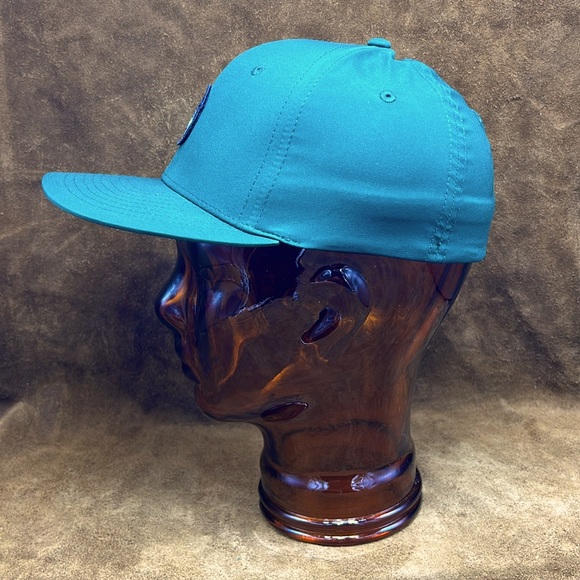 Volcom Green Fitted Hat - Picture 2 of 7